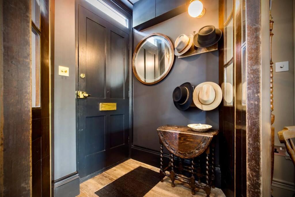 Villa Kings Cross, Self-Contained House & Private Garden Londra Esterno foto