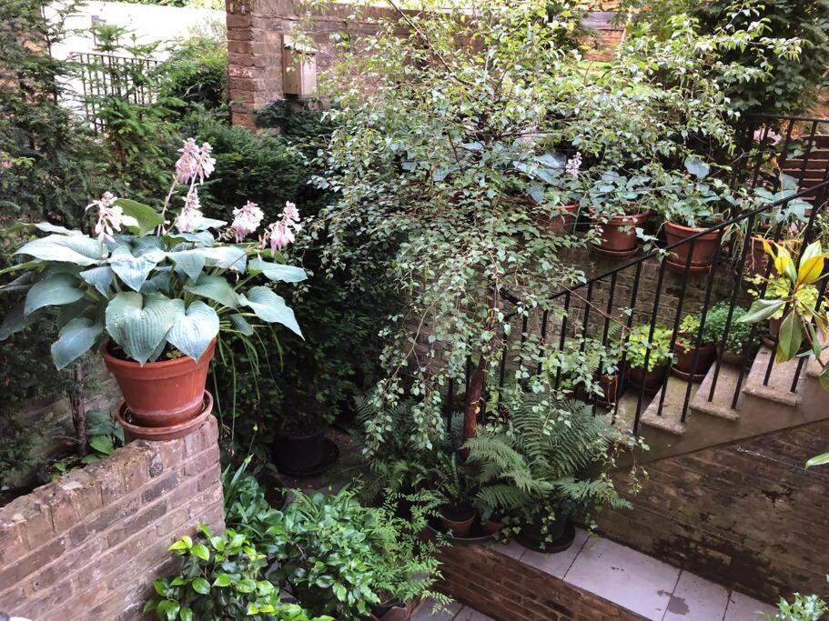 Villa Kings Cross, Self-Contained House & Private Garden Londra Esterno foto