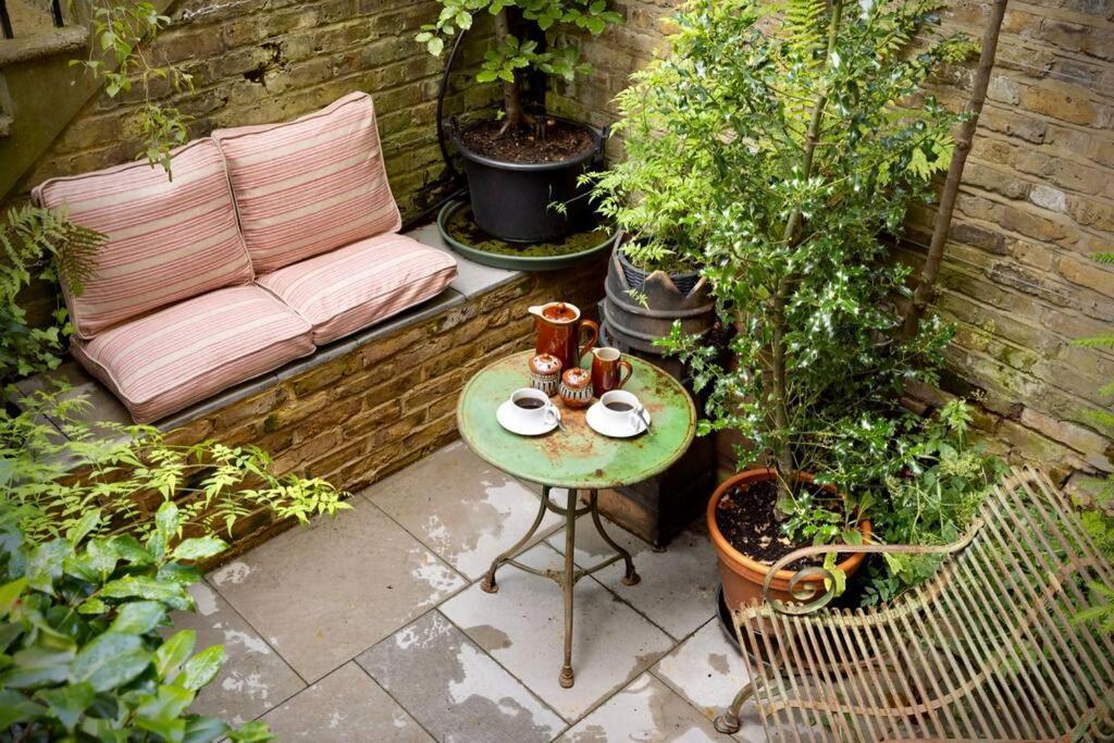 Villa Kings Cross, Self-Contained House & Private Garden Londra Esterno foto