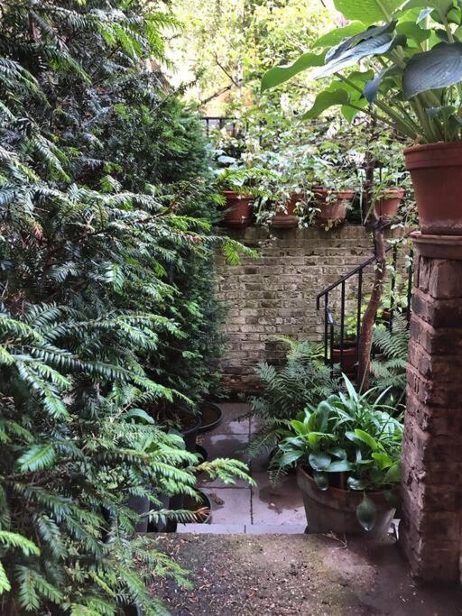 Villa Kings Cross, Self-Contained House & Private Garden Londra Esterno foto